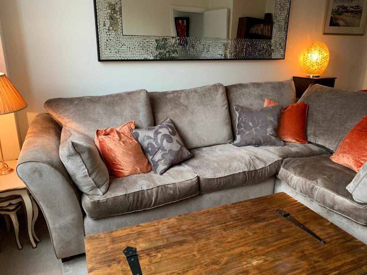 4 The Courtyard Central Windsor 2Br Dış mekan fotoğraf
